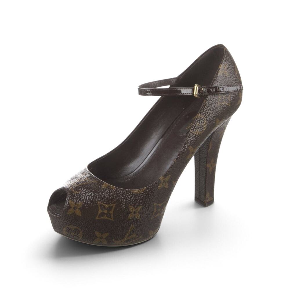 Louis Vuitton Brown LV Monogram Leather Pumps 38 sz